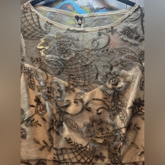 Adrianna Papell Women's Bell Sleeve Rosie Embroidered Sheath Dress NWT - Picture 2 of 8